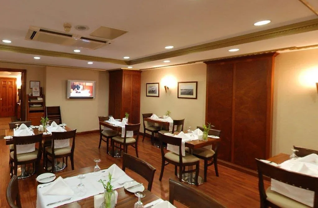 Titanic Comfort Sisli Istanbul 3*,