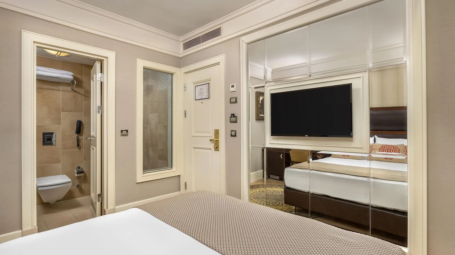 Отель Titanic Comfort Sisli Стамбул